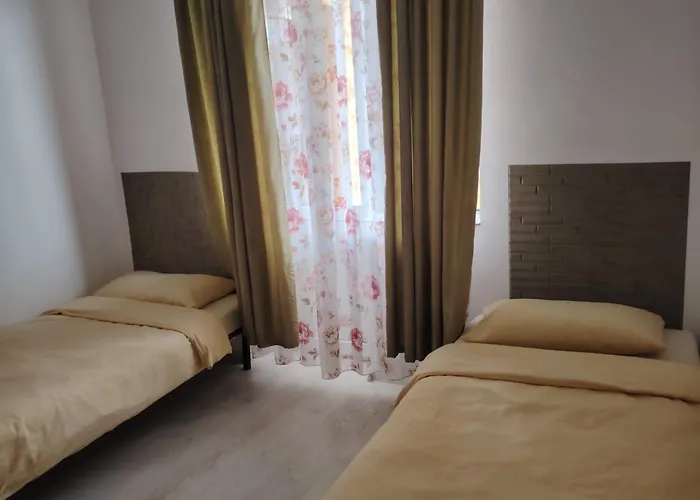 Marinescu 33 Penzion