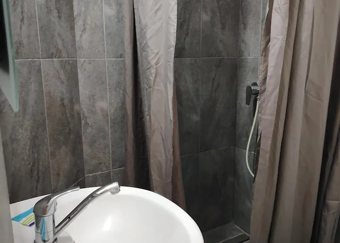 Marinescu 33 Penzion